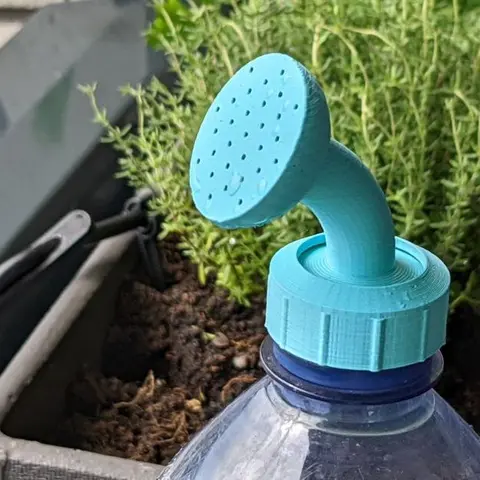 Tapón regadora para botella — modelo STL para imprimir en 3D